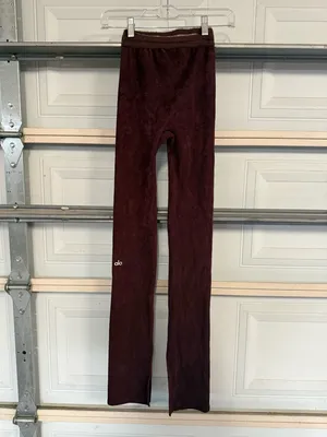 ALO Yoga Rib-Knit Split-Hem Track Pants in Deep Chocolate thumbnail 3