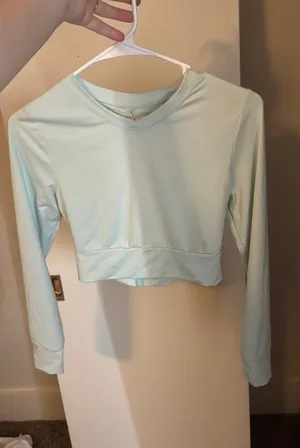 Gymshark cropped backless long sleeve thumbnail 1