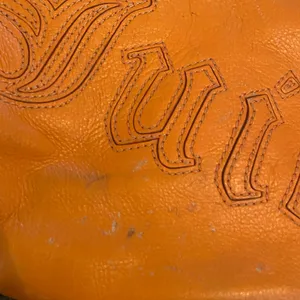 Vintage Y2k Juicy Couture Barrel Shoulder Bag Purse Leather Orange Logo Charm thumbnail 3