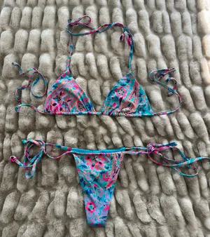 Frankies Bikinis Set thumbnail 1