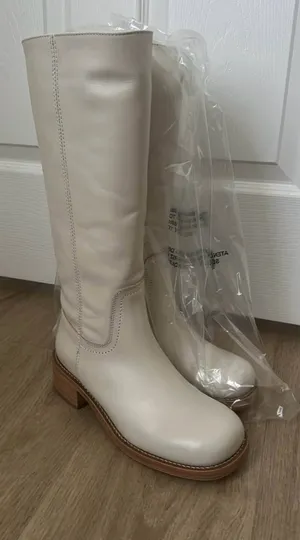 NWT Steve Madden Riggs Boots thumbnail 1