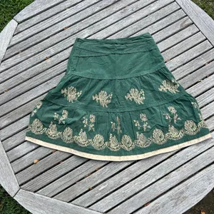 Y2K embroidered‎ green sequin skirt, medium spring summer fairy whimsy thumbnail 2