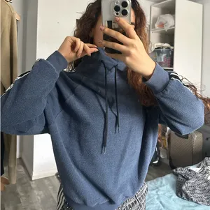 Victoria's Secret PINK Sweatshirt thumbnail 4