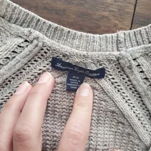 Cardigan in beige size Medium cute details by American Eagle thumbnail 2