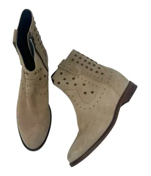 Kanna Studded Suede Ankle Boots Beige Leather Western Style Size 38/8 thumbnail 1