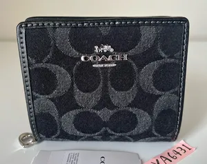 Coach Wallet thumbnail 1