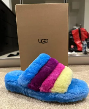 UGG Slippers thumbnail 1