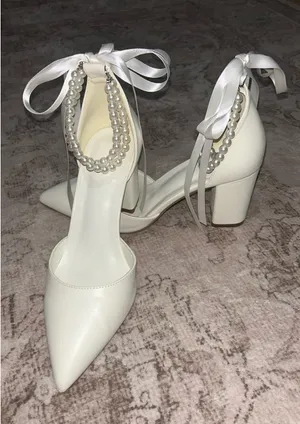 Perfect Bridal Heels White Size 8 thumbnail 1