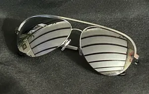 Tahari Silver Aviator Sunglasses Mirrored Lenses thumbnail 1