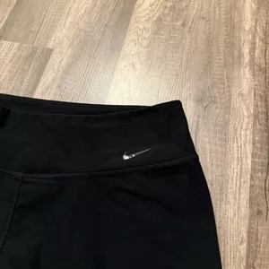 Nike Dri-FIT Black Low Rise Athletic Compression Shorts thumbnail 3