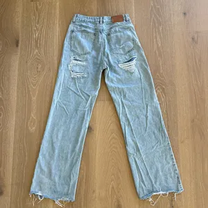 White Fox Distressed jeans Alana Size M Light Wash Blue thumbnail 4
