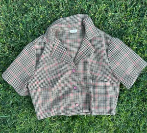 ✨Brandy Melville plaid cropped button up  thumbnail 1