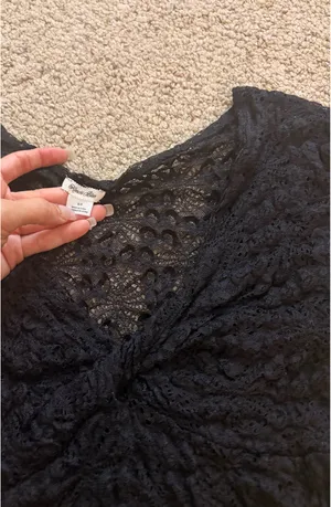 Urban Outfitters Top thumbnail 2