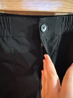 Women’s Sanctuary Black Cargo Pants with Elastic Waist Size Small thumbnail 4