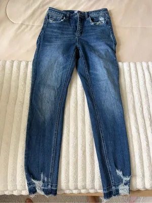 Vervet Women's Mid-Blue Distressed Skinny Jeans thumbnail 6