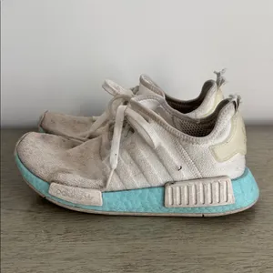 Adidas NMD R1 Sneakers in "White Clear Aqua" Size 7 thumbnail 7