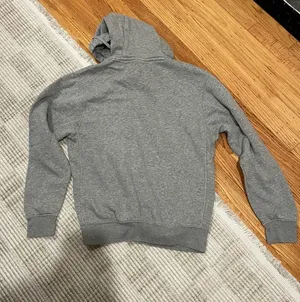 Nike Sportswear Gray Pullover Hoodie Hooded Sweat Embroidered Logo Size XS thumbnail 4