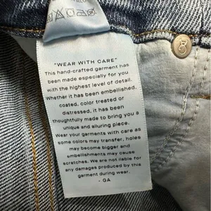 Good American Good Waist Good Crop Jeans Distressed Medium Wash Size 6 thumbnail 14