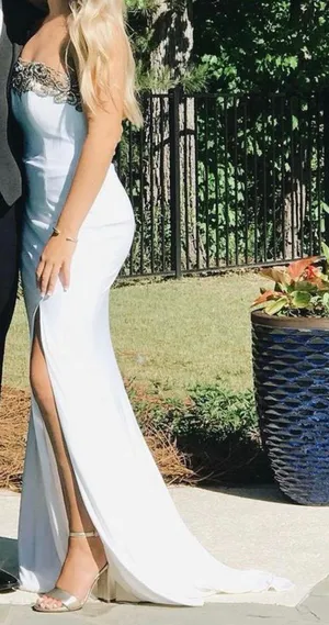 Faviana White Prom Dress thumbnail 4