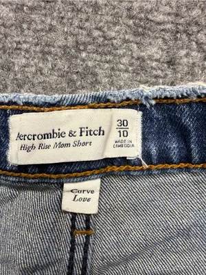 Abercrombie & Fitch Woman’s 10 High-Rise Distressed Denim Mom Shorts Blue thumbnail 4