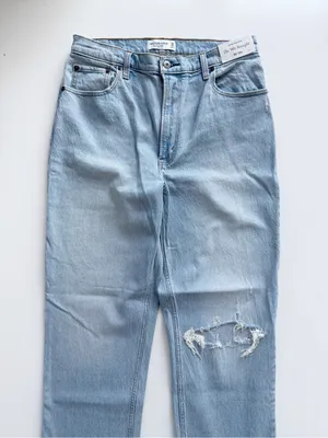 NWT Abercrombie & Fitch The 90’s Straight Ultra High Rise Jeans Size 30/10 thumbnail 2