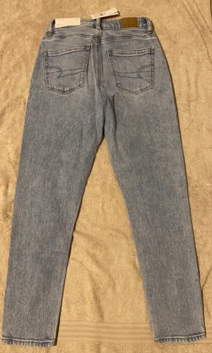 American Eagle Mom Light Wash Jeans thumbnail 6