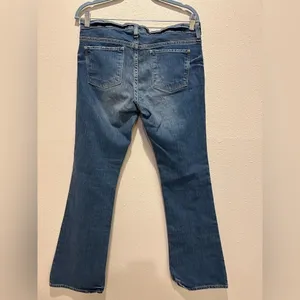 Old‎ Navy Low Rise Flare Jeans - Size 8R - NWT thumbnail 2