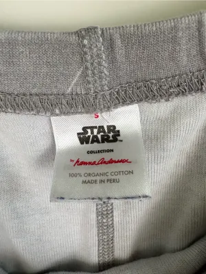 Hanna Andersson Star Wars The Mandalorian Adult Pajama Set Size Small Gray thumbnail 9