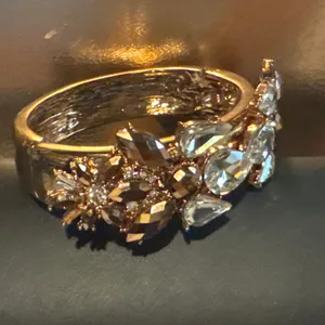 G by Gennaro Gold Tone Crystal Rhinestone Hinged Bangle Bracelet Statement thumbnail 5