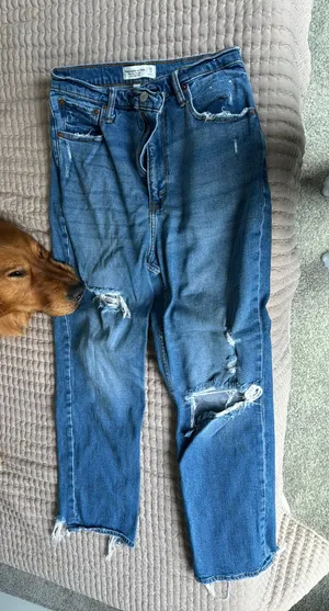 Abercrombie High-Rise Jeans thumbnail 1