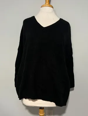 H One Black Knit Oversized Pullover Sweater Size L thumbnail 1