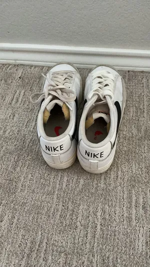 Women’s Nike platform sneaker  thumbnail 3