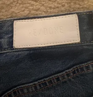 Re/Done Women’s Loose Crop Jeans in Mid Blue Fade thumbnail 6
