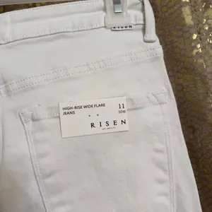 Risen White High Rise Wide Flare Leg Distressed Jeans 11/30 NWT thumbnail 8