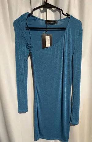 PrettyLittleThing Blue Acetate Slinking Asymmetric Neck Long Sleeve Dress thumbnail 1