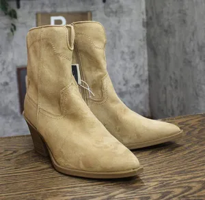 Universal Thread Dallas Ankle Western Bootie Block Heel 94463122 Tan Brown 6.5M thumbnail 1