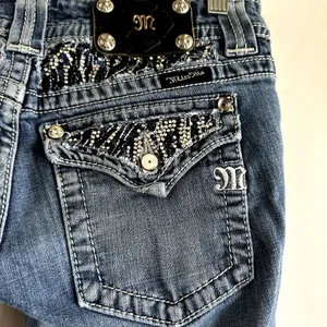 Miss Me Bootcut Jeans Rhinestone Embroidered Logo Medium Wash Western Blue 28x34 thumbnail 3