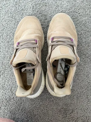 Adidas Ultraboost Shoes thumbnail 4