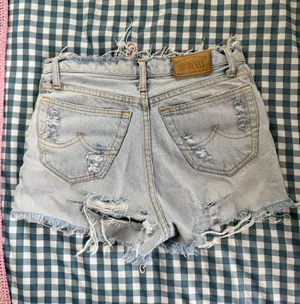 Vintage Charm Jean Shorts thumbnail 3