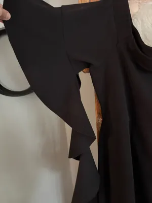 Asos size 18 black off the shoulder jumpsuit thumbnail 9