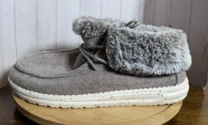 Hey Dude Britt Sz 9/40 Women's Nut Beige Faux Fur Lined‎ Booties w/Laces & Snaps thumbnail 1