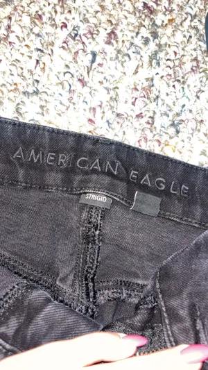 Black American Eagle Jeans Ripped thumbnail 2