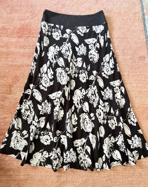George Black White Floral Midi A-Line Skirt Rayon Pull On Women’s L 12/14 thumbnail 1