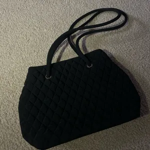 Vera Bradley Quilted Black Shoulder Tote size 13*9 thumbnail 1