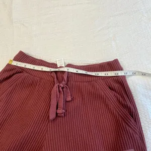 Alo Yoga Muse Sweatpants Dark Mauve XS women thumbnail 10