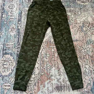 Lululemon Ready to Rulu Jogger 29" Heritage Camo Dark Olive Green Twill Size 6 thumbnail 13