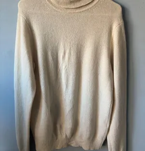 Womens Uniqlo 100% wool cream ivory turtleneck long sleeve sweater Small thumbnail 2