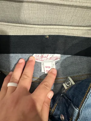 Isabel Maternity Shorts thumbnail 2