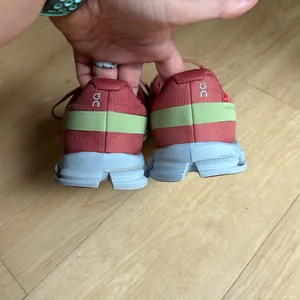 On Cloud Women's Athletic Shoes thumbnail 3