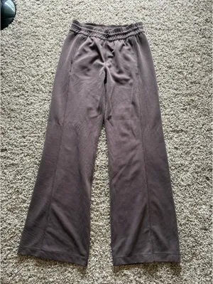 Lululemon Sweatpants thumbnail 1